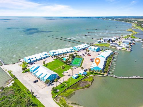 2292 N Fulton Beach Rd, Rockport, TX, 78382-9689 | Card Image