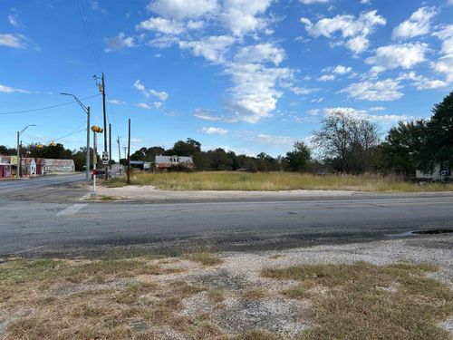 670 E Fm 501, Cherokee, TX, 76832-2308 | Card Image