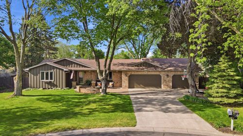 3938 Blackhawk Circle, Eagan, MN, 55122 | Card Image