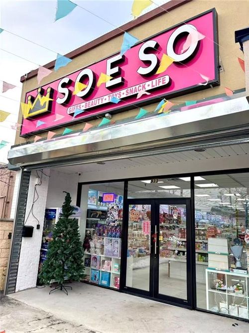 933 Richmond Ave, Staten Island, NY, 10314-1501 | Card Image