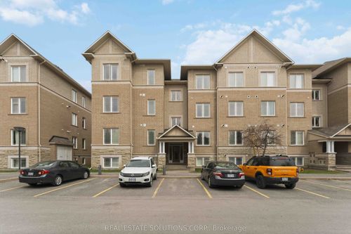 5-200 Paseo Pvt, Ottawa, ON, K2G4N7 | Card Image