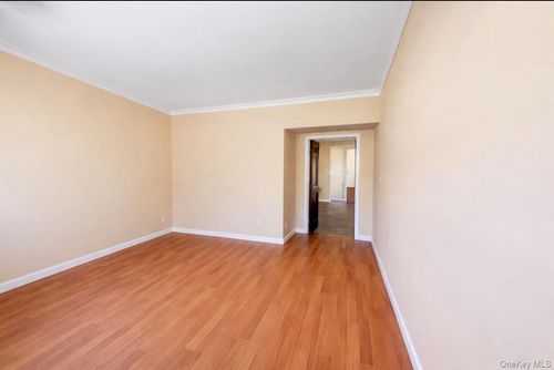 10802 Liberty Ave, South Richmond Hill, NY, 11419-1702 | Card Image