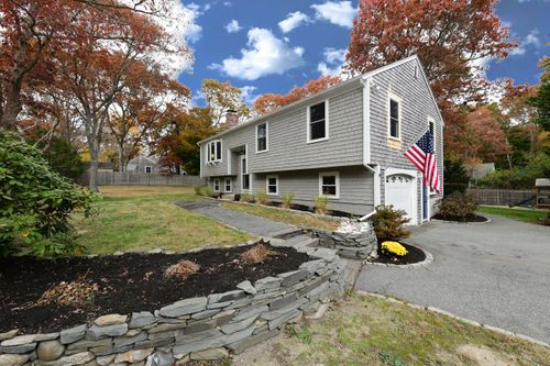 2 Meredith Road, Forestdale, MA, 02644 | Card Image