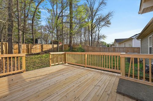 631 Hidden Valley Dr, Clarksville, TN, 37040-5248 | Card Image