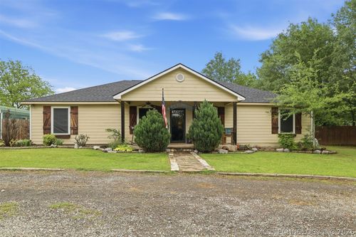 2251 Green Acres Dr, Bokchito, OK, 74726-1609 | Card Image
