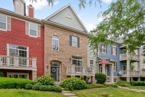 3072 Bridgeham St, Elgin, IL, 60124-8941 | Card Image