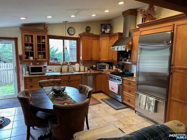 57A Fairview Ave, House other with 6 bedrooms, 2 bathrooms and null parking in Park Ridge NJ | Image 8