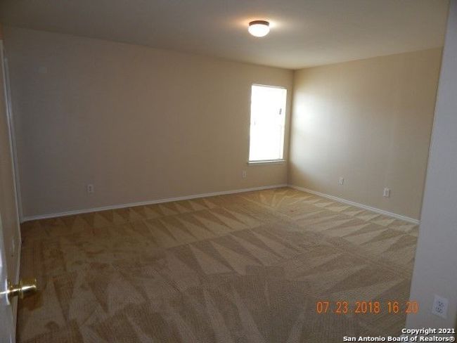 7127 Comet Mnr, House other with 3 bedrooms, 3 bathrooms and null parking in San Antonio TX | Image 15