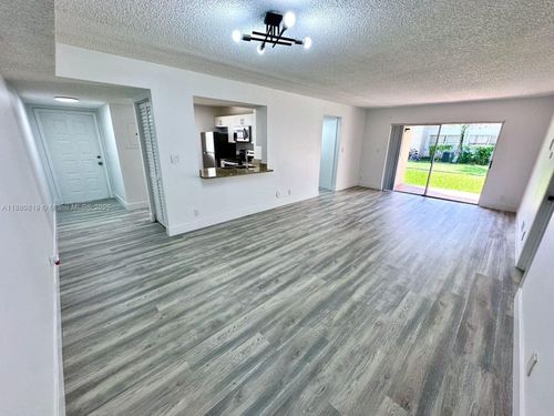 4c-12167 Royal Palm Blvd, Coral Springs, FL, 33065-3286 | Card Image