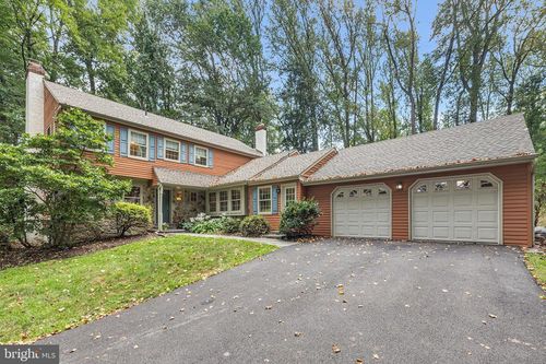 17 Theresa Dr, Malvern, PA, 19355-9668 | Card Image