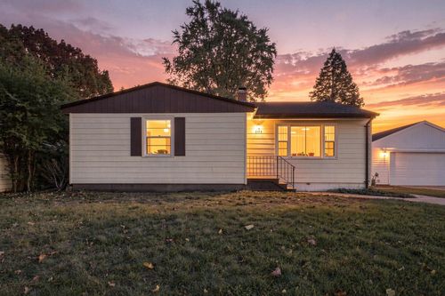2117 38th Street, Kenosha, WI, 53140 | Card Image