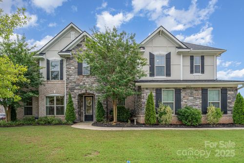 4071 Thames Cir, Fort Mill, SC, 29715-0072 | Card Image