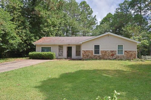 392 E Pine St, Mary Esther, FL, 32569-2601 | Card Image