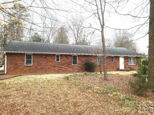 2016 Oakdale Road, Charlotte, NC, 28216 | Card Image