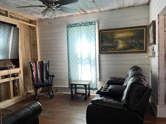 206 E Clark St, House other with 3 bedrooms, 1 bathrooms and null parking in Calmar IA | Image 10