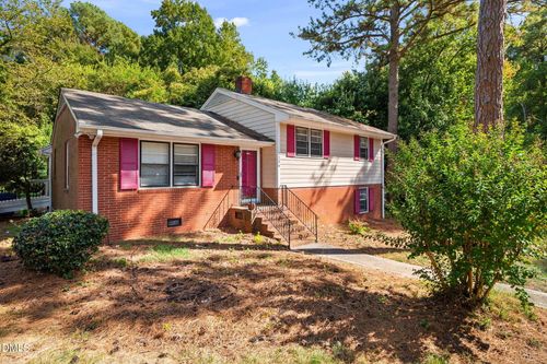 3236 Ward Rd, Raleigh, NC, 27604-1526 | Card Image