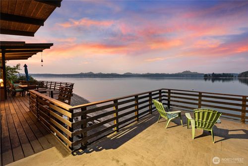 115 Alder Dr Nw, Gig Harbor, WA, 98335-5945 | Card Image