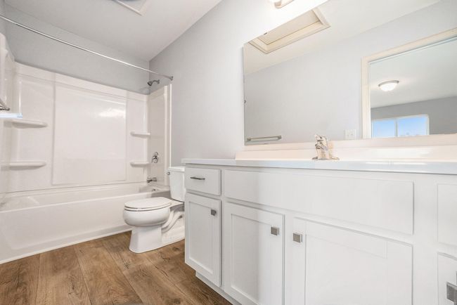 TBR028-i1880-Primary Bath | Image 11