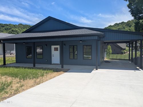 1805 Rock Springs Rd, Kingsport, TN, 37664-5572 | Card Image