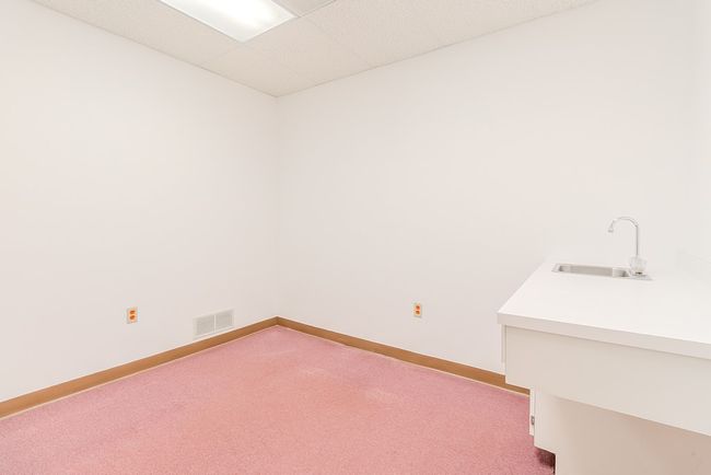 1027 W Main St, Home with 0 bedrooms, 0 bathrooms and 29 parking in Mt. Pleasant Twp - Wml PA | Image 23