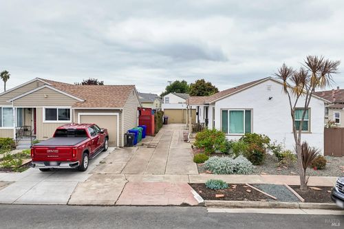 1507 Oscar St, Richmond, CA, 94804-5118 | Card Image