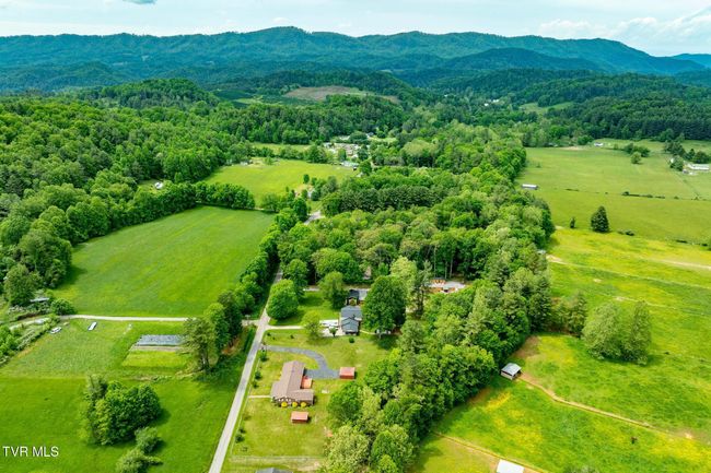 1867 Gentry Creek Rd, House other with 3 bedrooms, 2 bathrooms and null parking in Laurel Bloomery TN | Image 47