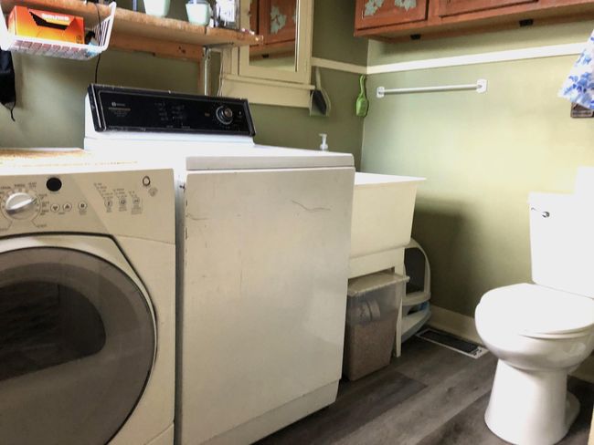 laundry washer and dryer | Image 13