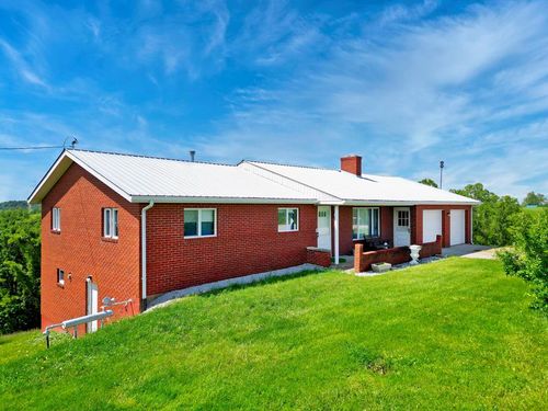 2581 Limestone Ridge Rd, New Martinsville, WV, 26155-8125 | Card Image