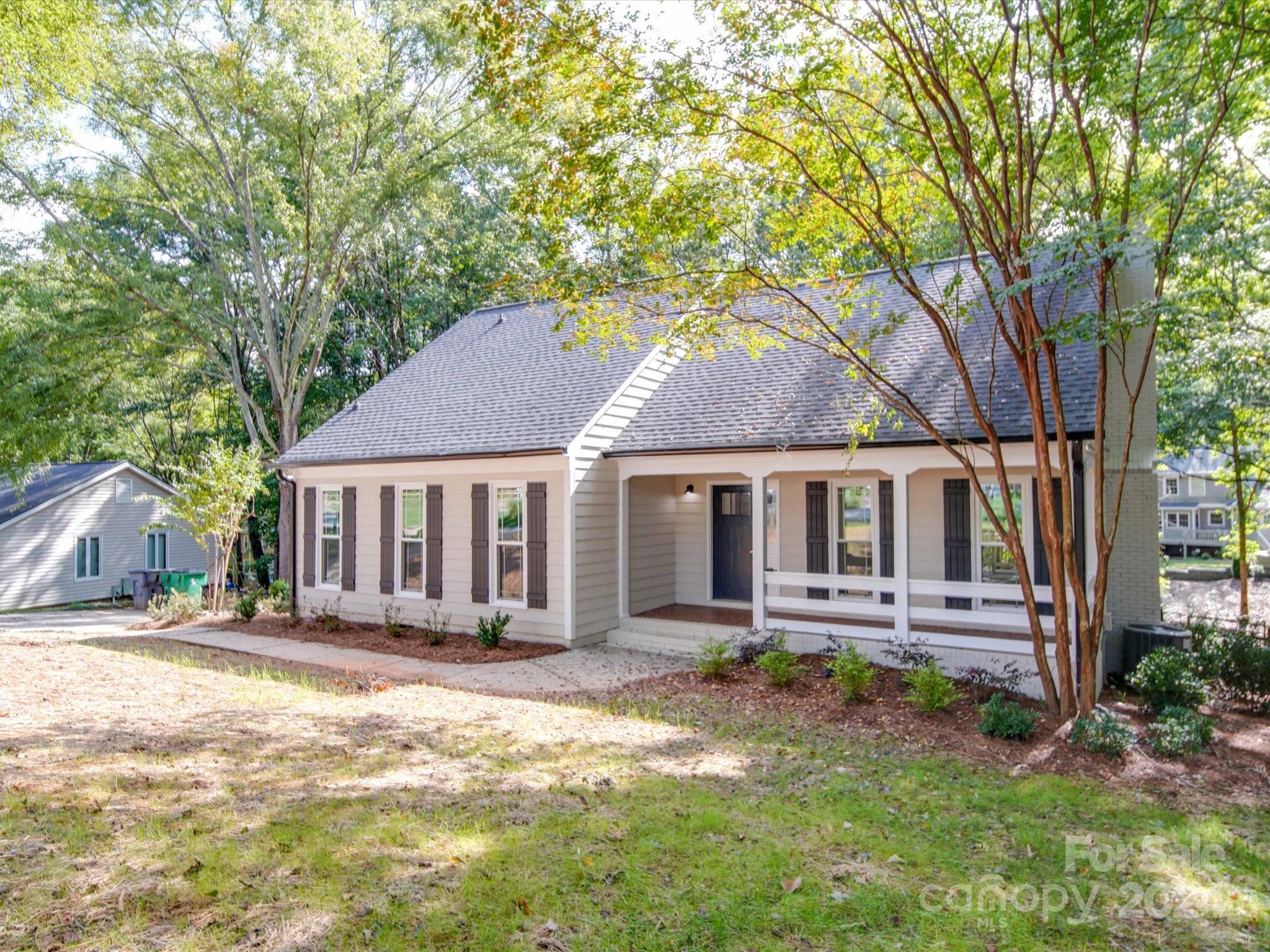 Pine Creek Dr, Charlotte, NC 28270