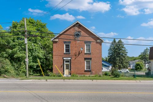 430 King St W, Gananoque, ON, K7G2G9 | Card Image