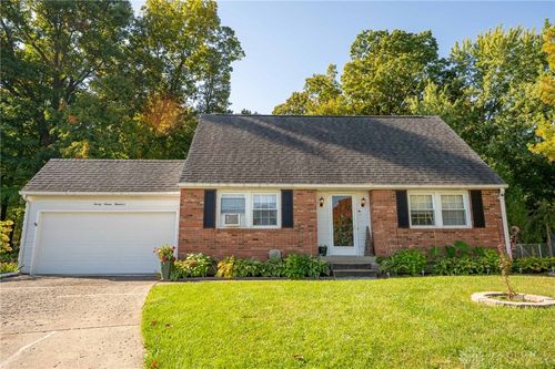 2700 Edna Ln, Springfield, OH, 45503-1807 | Card Image