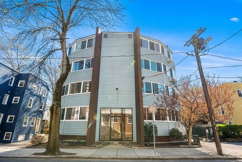 4b-516 Green St, Cambridge, MA, 02139-3217 | Card Image