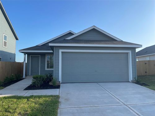 1305 Charlotte Way, Wharton, TX, 77488-5330 | Card Image