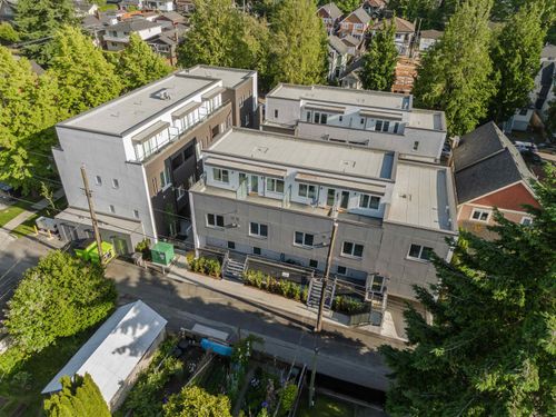 204-2075 E 1st Ave, Vancouver, BC, V5N1B6 | Card Image