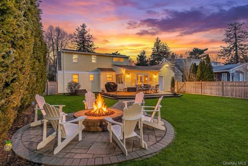 26 Bedell Pl, Amityville, NY, 11701-3302 | Card Image