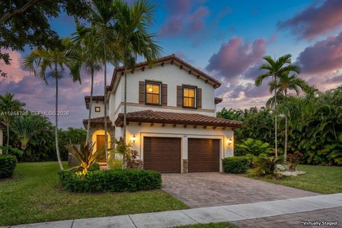 526 Se 35th Ave, Homestead, FL, 33033-7484 | Card Image