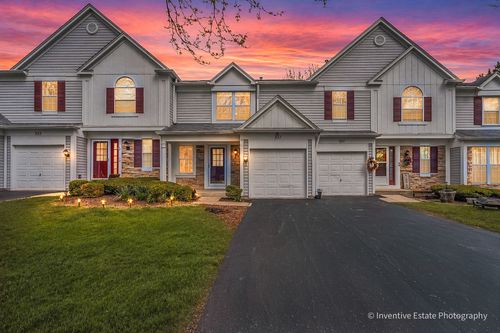 327 Shadybrook Ln, Aurora, IL, 60504-2007 | Card Image