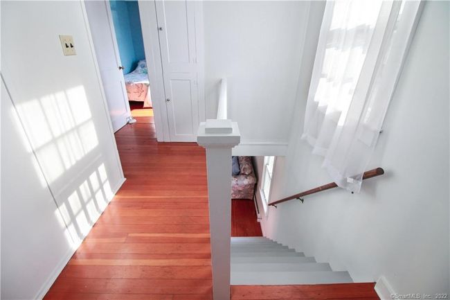 Upper Hallway | Image 19