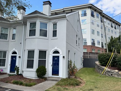 201 Fairmont Ct, Nashville, TN, 37203-1068 | Card Image