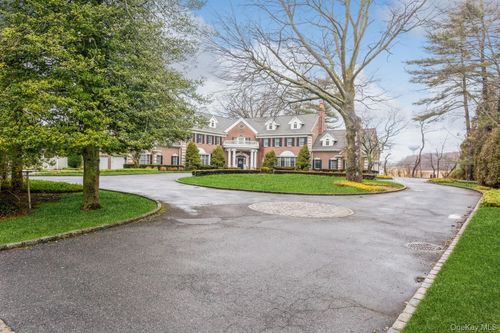 85 11th St, Garden City, NY, 11530-1539 | Card Image