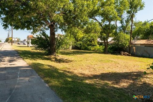 114 Senterfitt St, Lometa, TX, 76853 | Card Image