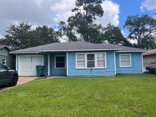 4 Childers Dr, Orange, TX, 77630-3218 | Card Image