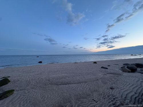 27 Atlantic Dr, Sound Beach, NY, 11789-1917 | Card Image
