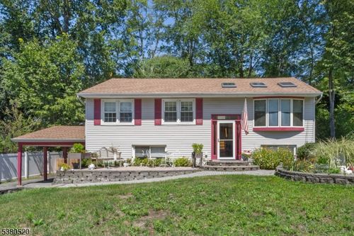 6 Mulberry Trl, Kinnelon, NJ, 07405-2876 | Card Image