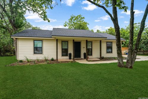 324 Ebner St, Boerne, TX, 78006-2416 | Card Image
