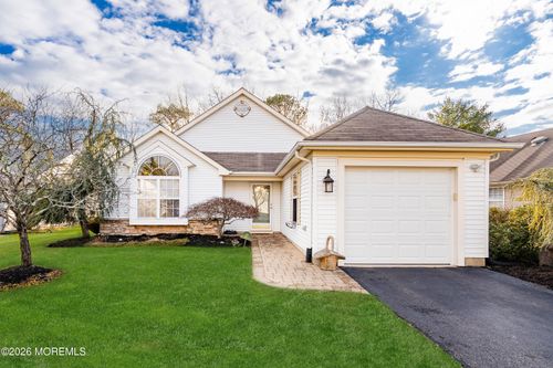 23 Pine Hollow Ln, Lakewood, NJ, 08701-5714 | Card Image