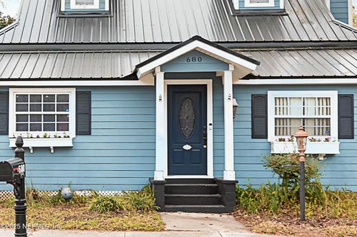 680 W Madison St, Starke, FL, 32091-3011 | Card Image