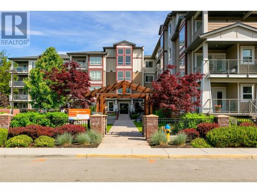 315-850 Saucier Ave, Kelowna, BC, V1Y6A3 | Card Image