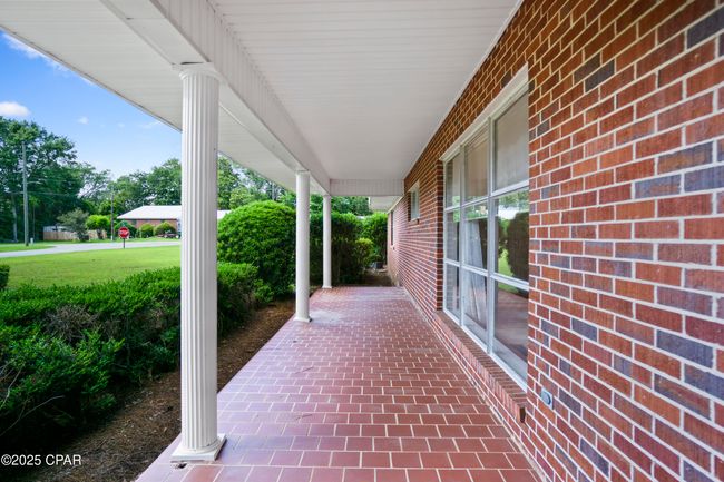 5370 Cherry St, House other with 2 bedrooms, 3 bathrooms and null parking in Graceville FL | Image 20