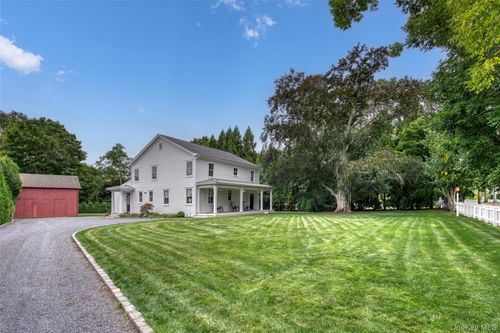 129 S Country Road, Southampton, NY, 11960 | Card Image